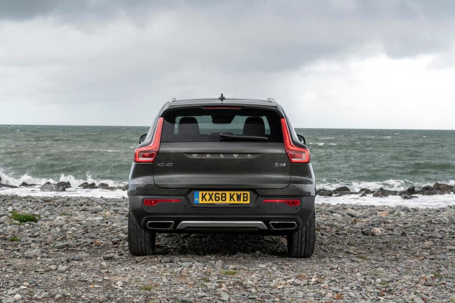  Volvo XC40 D3 Inscription 2018 года  (UK) (фото 33 из 40)